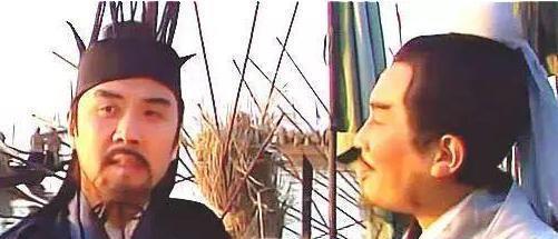 火箭|诸葛亮草船借箭时,曹操为何不敢放火箭鲁肃孔明早已看透!