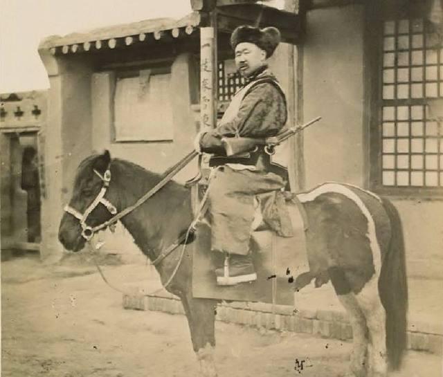 真容|蒙古汗王真容曝光,古时将军就长这样一组清末老照片见证玄机