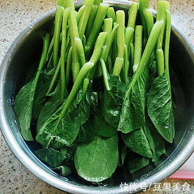 好吃下饭的耗油菜心几分钟就学到手