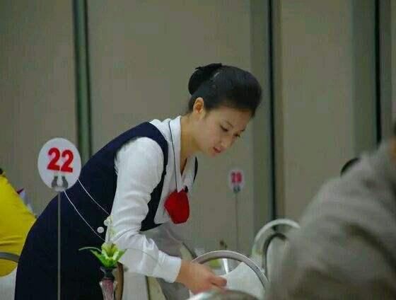 在朝鲜吃自助餐是一种什么体验?中国游客:吃不完食物不会罚款!