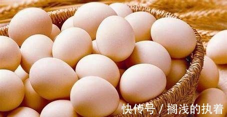 月经紊乱|女人雌激素减少,这5件事要少做,容易老得快,多吃3物,细皮嫩肉!