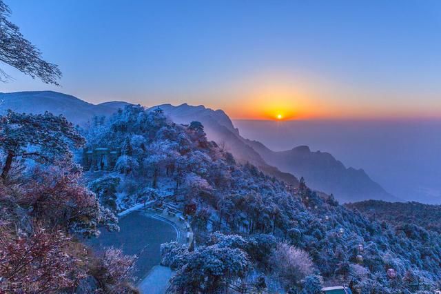 奇险|雄奇险秀闻名于世，庐山旅游攻略