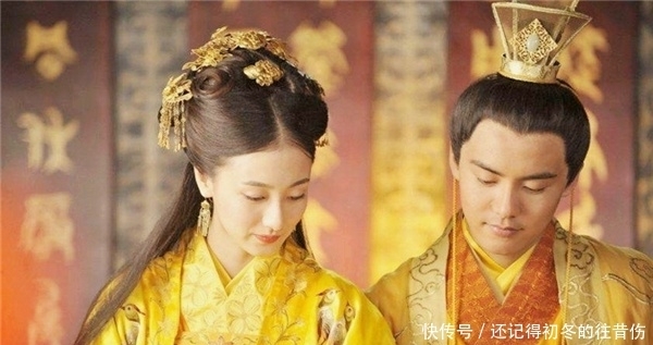 算命|相士去一人家算命,刚进门掉头就走,相士:不算了,一家人都不凡