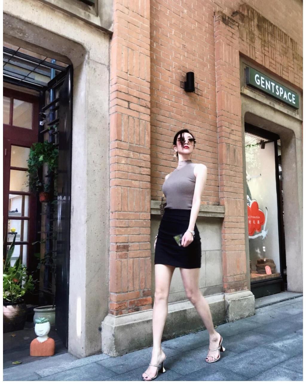 迷人|御姐街拍绝了，优雅迷人精致奢华好看到整条街都在看她