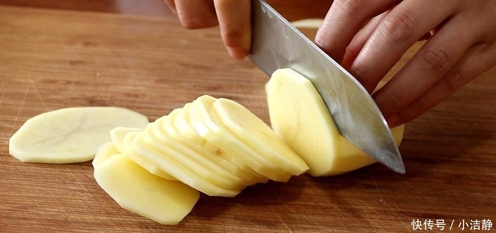 不用|想吃薯条不用出去买,教你一种新做法,特酥脆,比买的薯片好吃