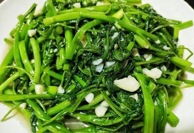 味道|朋友聚餐,5个人点了10道菜花了350元,都说太值了