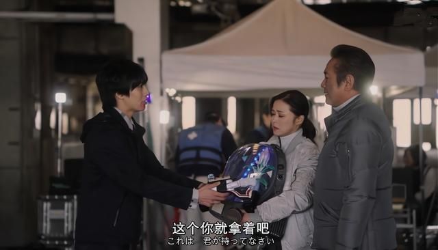 奥特曼|《特利迦奥特曼》遥辉走后,另一人物身份揭晓,和迪迦同一个世界