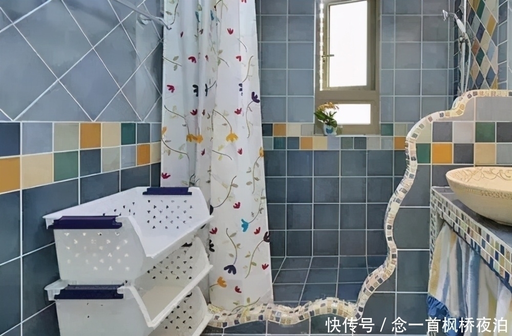 实用|越来越多人卫生间不做淋浴房,他们更爱省钱实用的设计,太聪明了