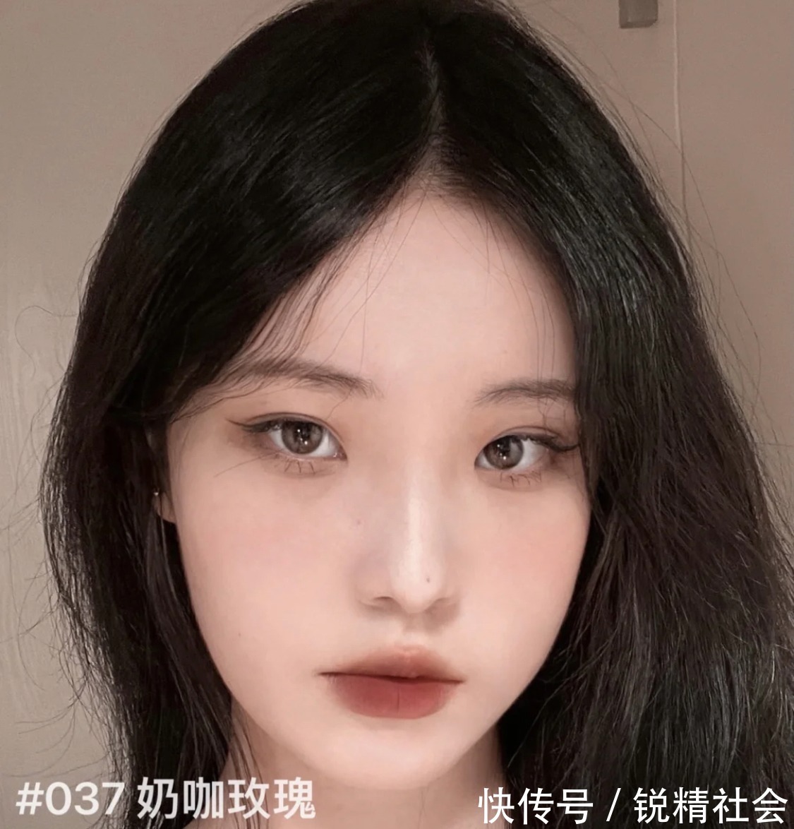 姐妹们 没想到,初秋最受欢迎的口红色号是奶棕色,黄皮涂也显白温柔