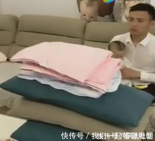 孩子|自己想看电视,不想让孩子看,就数这个方法最行,众人夸赞