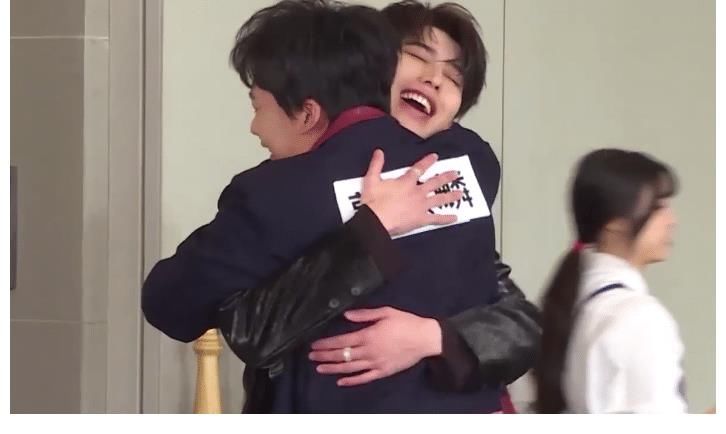 扎心|郭麒麟终于回归跑男团,坤坤抱他后说的话好扎心,铁哥们没错了!