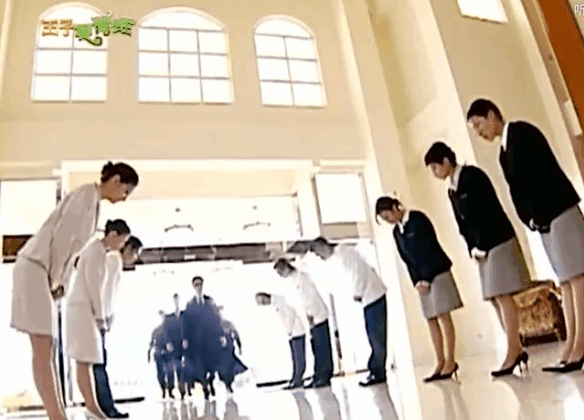 明道|霸道总裁别硬演，爱装的又油又土，自然的一身贵气好霸道好喜欢