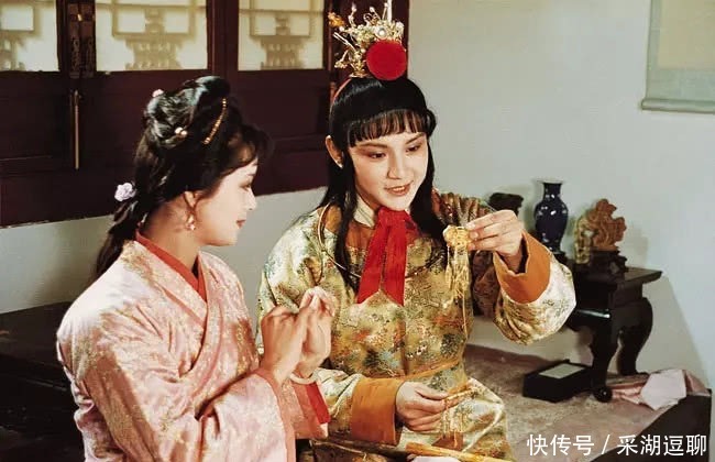 并非|宝玉为何抛弃宝钗当了和尚?并非不爱宝钗,有一种爱叫做放手