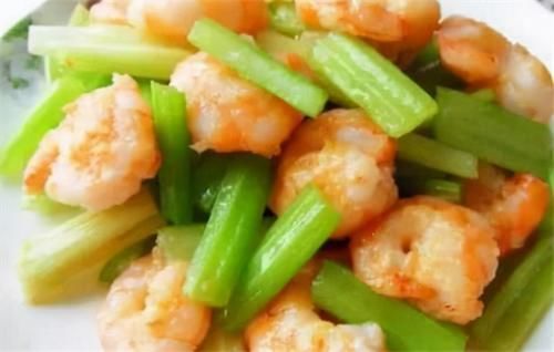 养肝护肝|女性不想早衰,坚持吃三种食物,淡化色斑,养肝护肝,改善睡眠