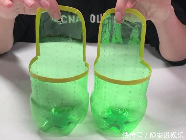 可乐瓶轻松改造一下,放在卫生间里特别实用,家家户户都用的到