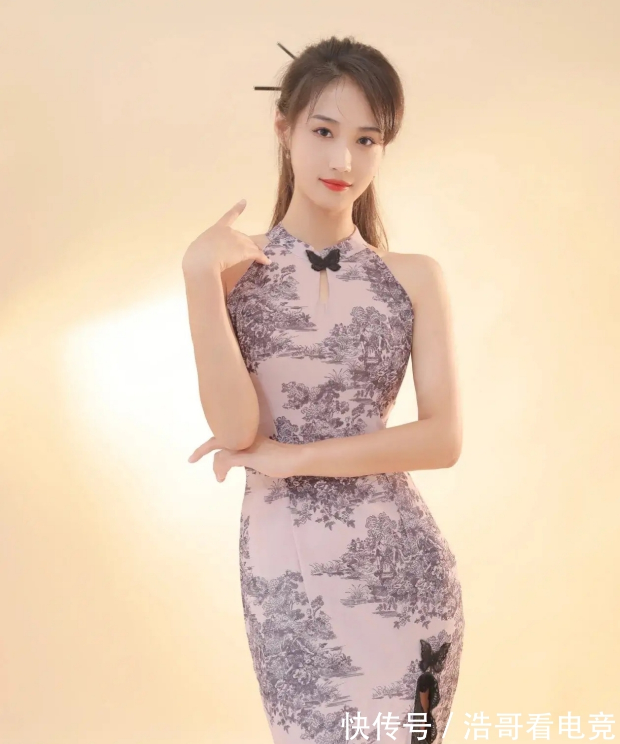 凤笙$秋韵·七言格律:离人望月听寒雁,冷雨浇杯醉梦乡