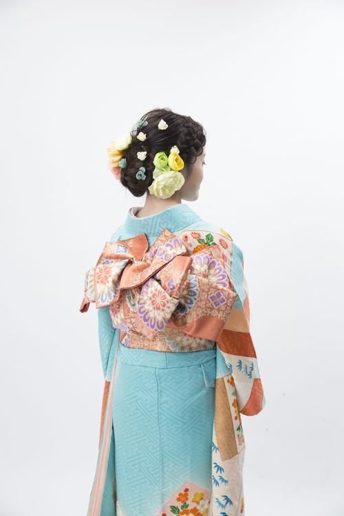 血衣|双风格“血衣”汉服引众人争议,这究竟是“汉服”还是“和服”?