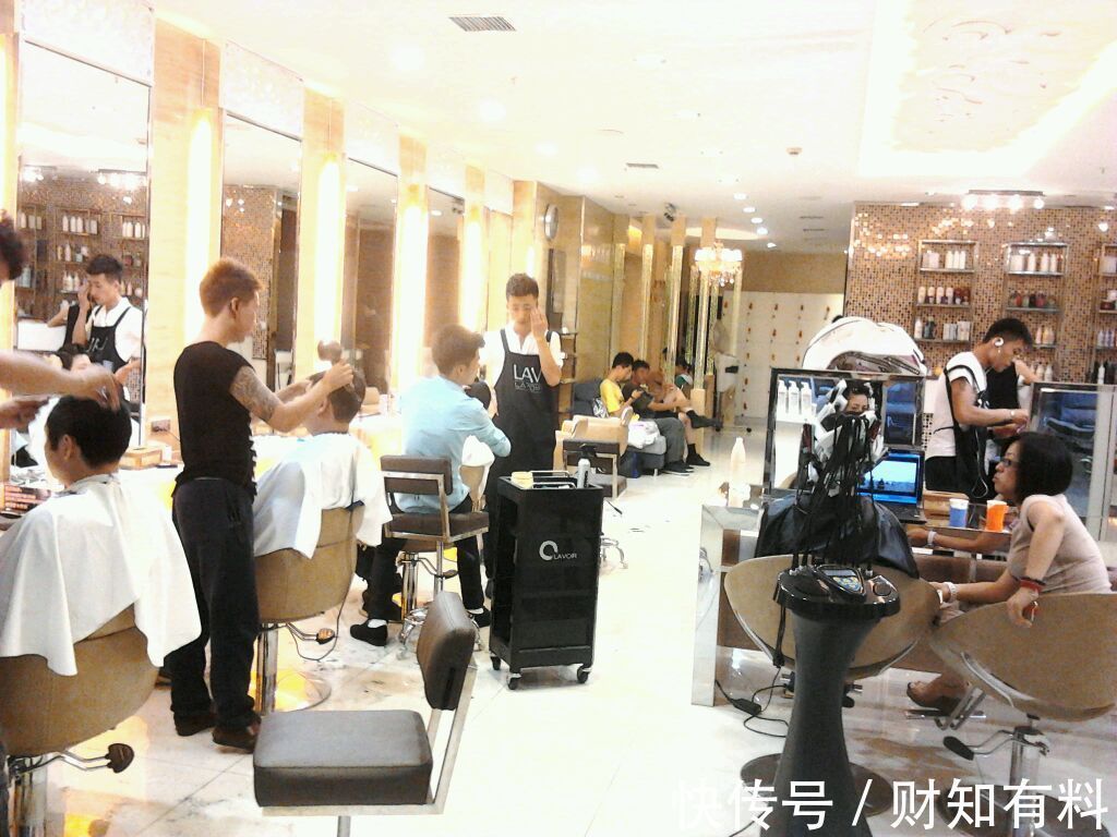 快剪|为什么“10元快剪”越开越多,靠什么挣钱?你消费过吗?