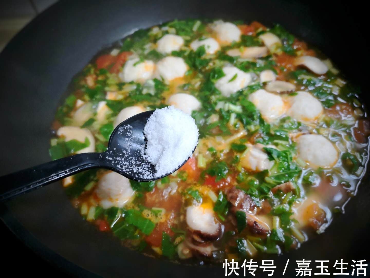 香菇|天凉了，要多给孩子煮这汤，开胃补钙，营养均衡，孩子常喝身体棒