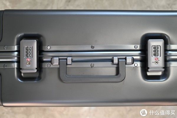 网袋|地平线8号行李箱，颜值出众品质出色，出门旅行的最佳“伴侣”