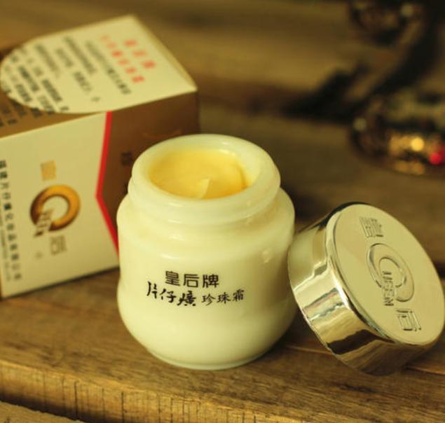 毛孔粗大别打美容针,早晚擦这3个“国货”,收缩毛孔又美白