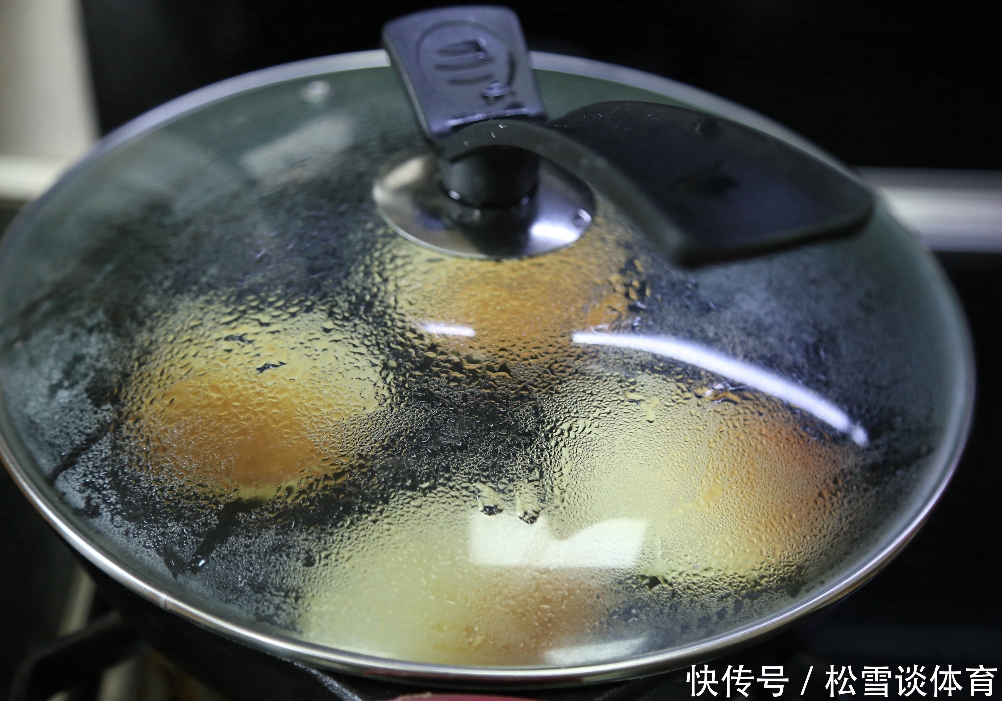  玉米|玉米吃了几十年，第一次如此做，太香了，一口气吃了6个