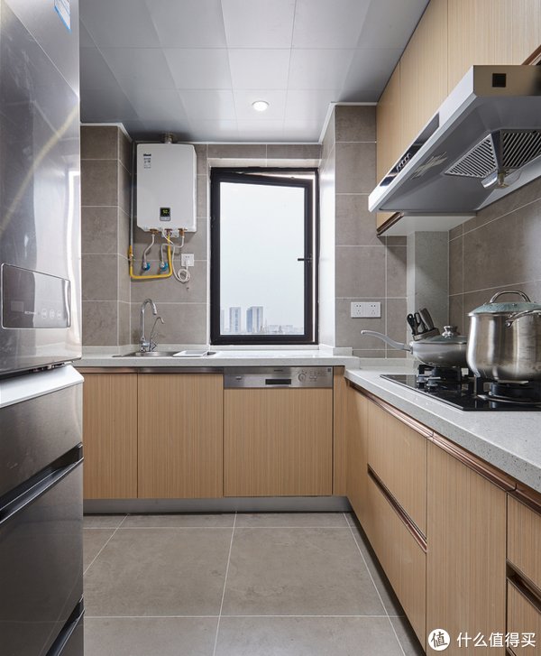 推拉窗|厨房门洞、窗洞太小怎么办？应该怎样选择合适的门窗？