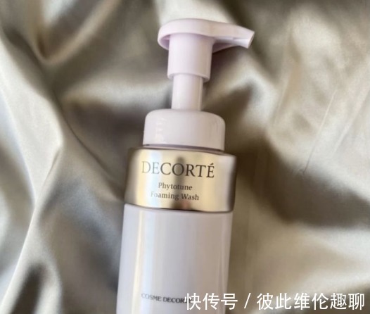 氨基酸|火到爆的10款洗面奶实测,来看看谁才是氨基酸中的“小霸王”