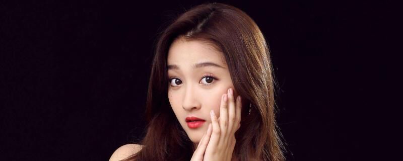 天天化淡妆对皮肤有影响吗