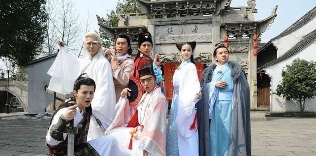 常驻嘉宾|跑男第七季即将回归，邓伦与她组CP？网友：收视率稳了！