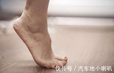 关节炎|关节炎!经常反复膝盖疼痛?坚持3个动作,膝盖一天比一天好