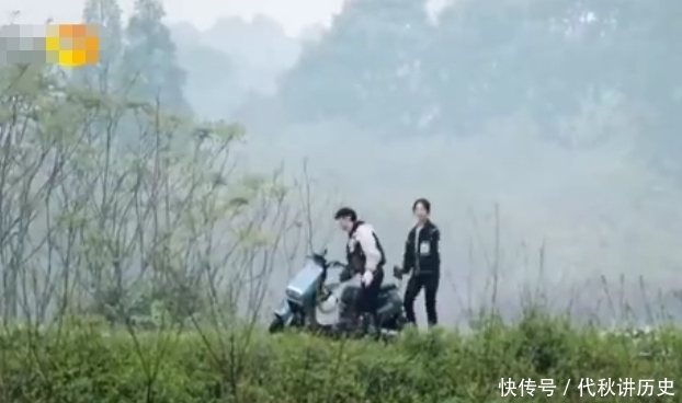 杨紫|张艺兴节目硬核辟谣,一见杨紫就喊“绯闻女友”,差点把她干回家