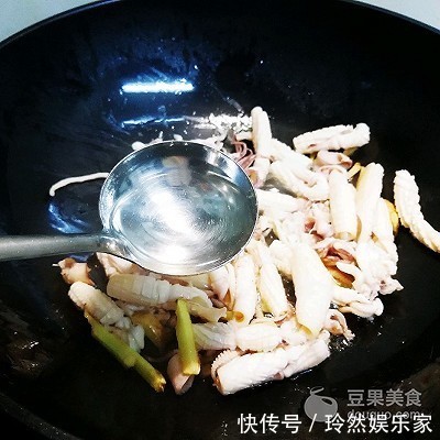 #钟于经典传统味#鱿鱼“有余”~年年有余~姜葱炒鱿鱼
