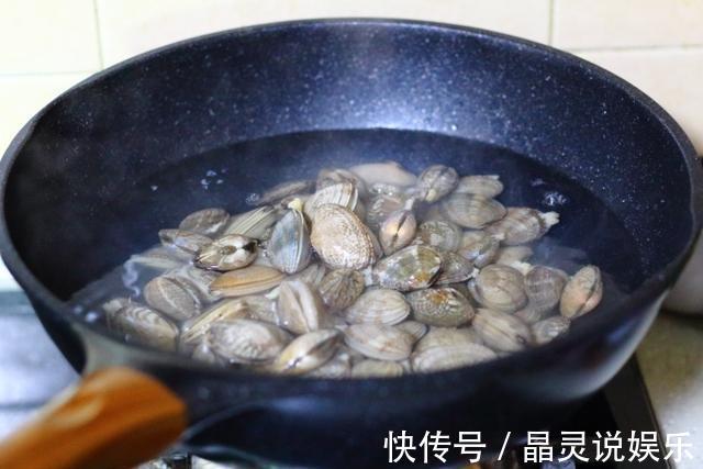 晚餐|一家三口的晚餐,4道家常菜荤素搭配,开胃又下饭,好吃又营养