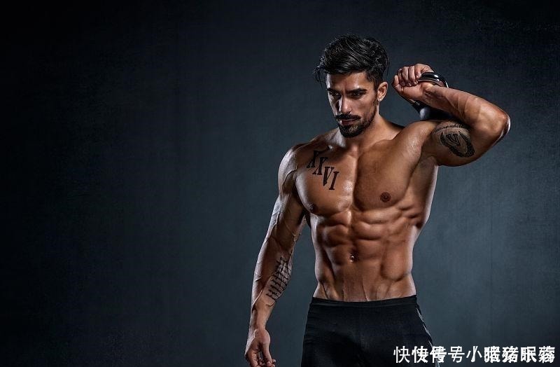 有氧运动|练了一年多仰卧起坐，可做两三百个，怎么腹肌还是看不到