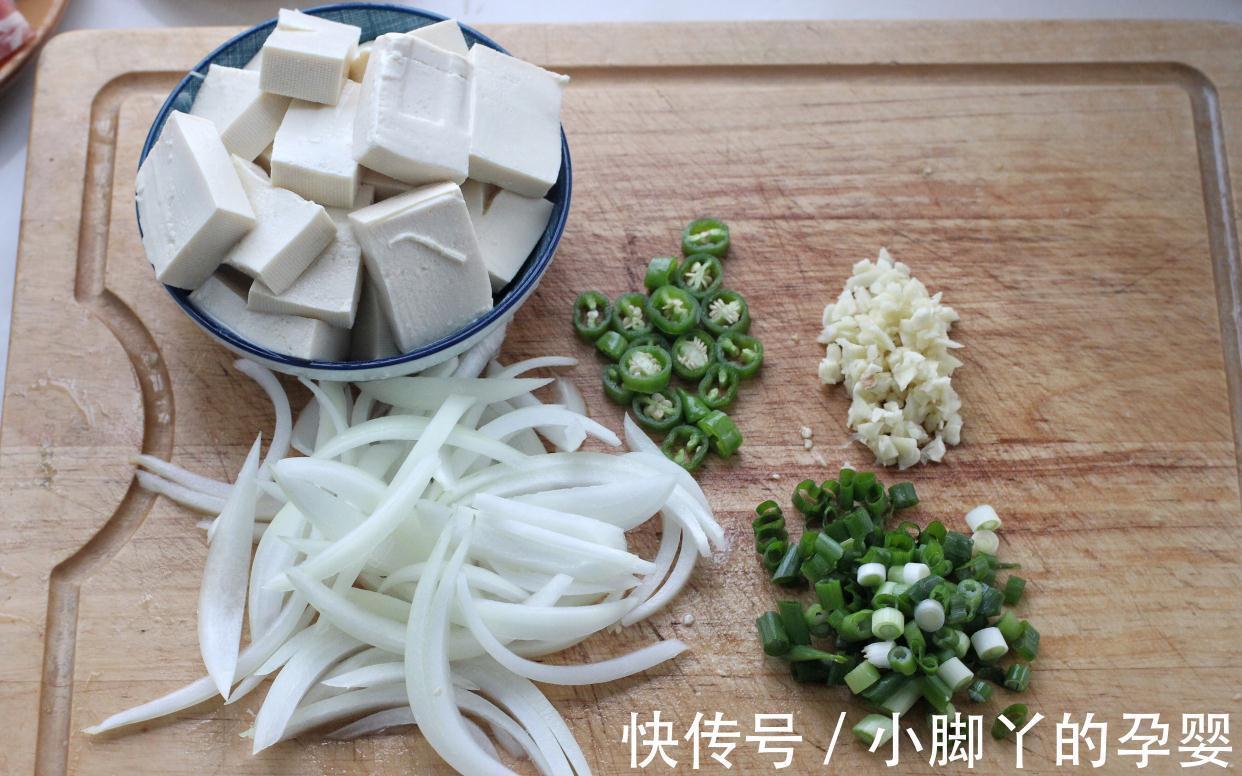 在家轻松get韩剧同款美食，鲜辣过瘾巨下饭，连汤汁都一滴也不剩