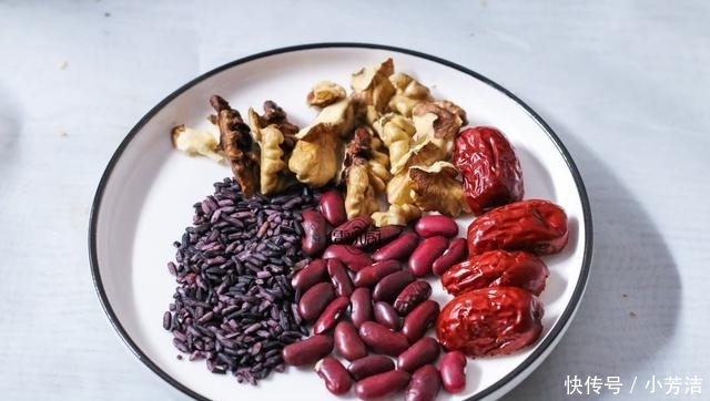 牛奶|别整天喝牛奶了,它比牛奶强多了,热乎乎的每天喝一杯,又暖和!