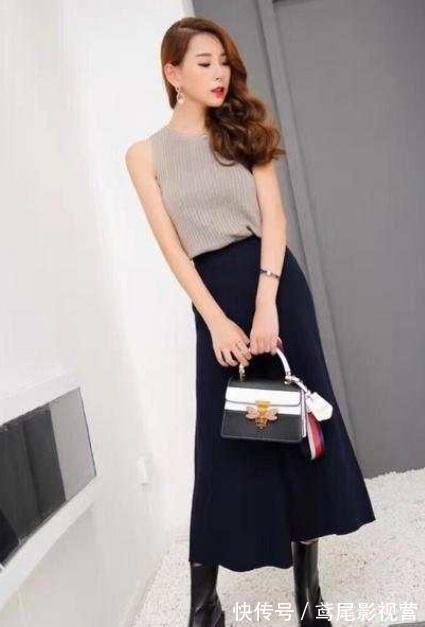 名字|非诚勿扰女嘉宾非常漂亮，上台就说了一句话，为啥灯全灭了