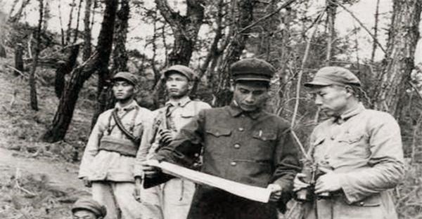 作风|历史上真实的李云龙因作风问题连降两级，上司见到他还得敬礼