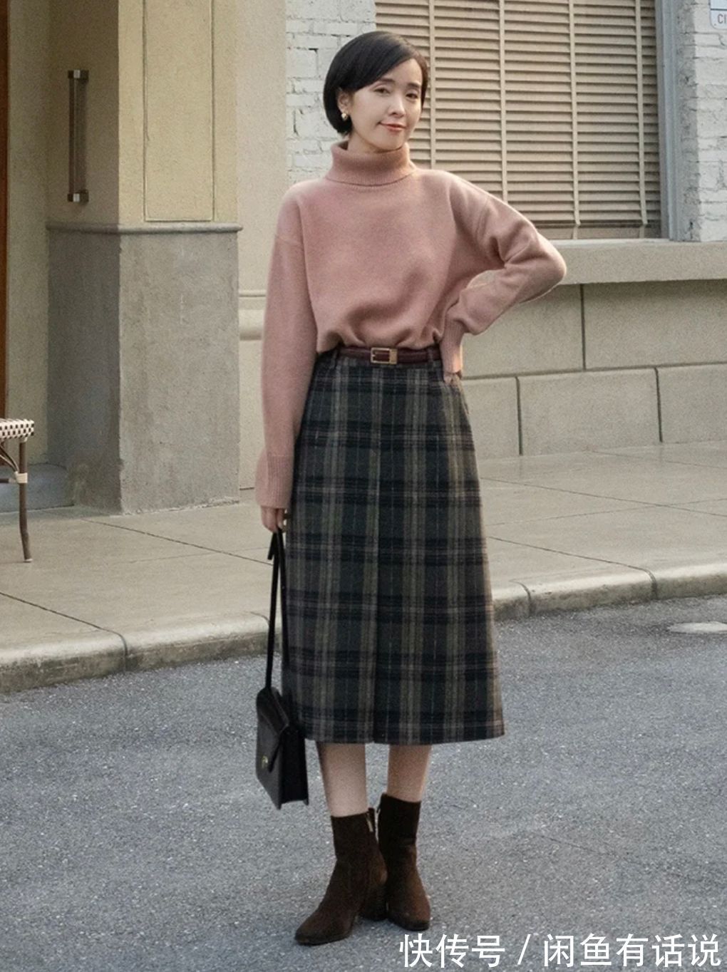 穿搭 膝下裙+短靴,才真正适合小个子中年女人,时髦减龄还更显高