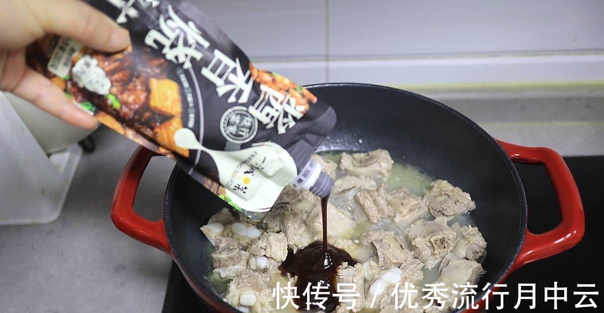 立冬了,巧用料汁做酱香排骨,满口都是肉真解馋!