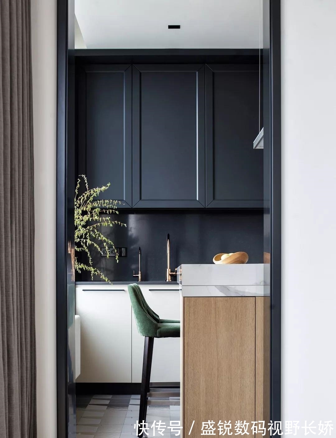 卧室|150㎡的豪宅,只有一间小卧室,网友:有钱任性?