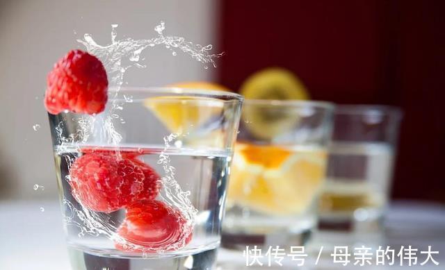 苹果|生吃花生米能养胃,是真的吗?提醒:适量吃这3物或对胃有帮助