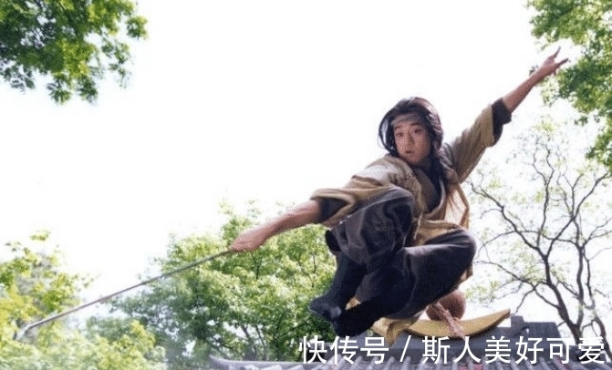 北冥神功@金庸赐他三门神功,他依旧被人吊打,后世一高僧却说他是第一主角