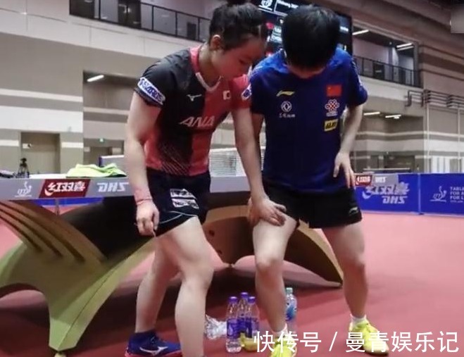 乒乓球|拿了个0分,被“送上”热搜的伊藤美诚,场下给中国选手送饭团