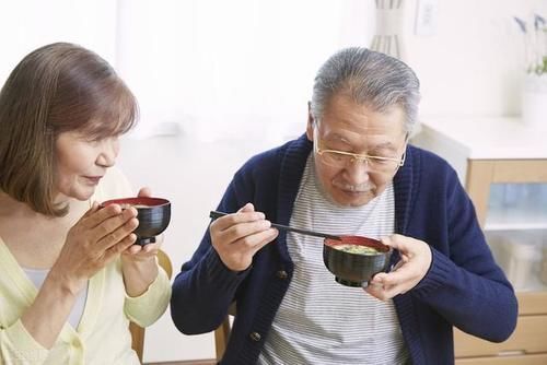 中老年人|人老了就不能吃肉了？50岁后，这4种肉不妨多吃一点，对身体好