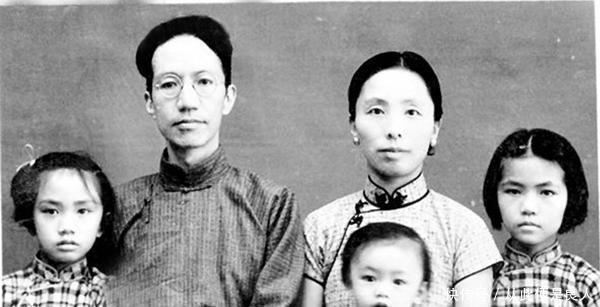 日本|老人在家中被日本兵包围,用日语大骂敌人,日军听后乖乖撤离!