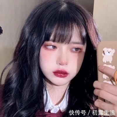 颜值|女孩子刚睡醒就有这“3行为”，颜值会越来越高，全占就捂嘴偷笑吧