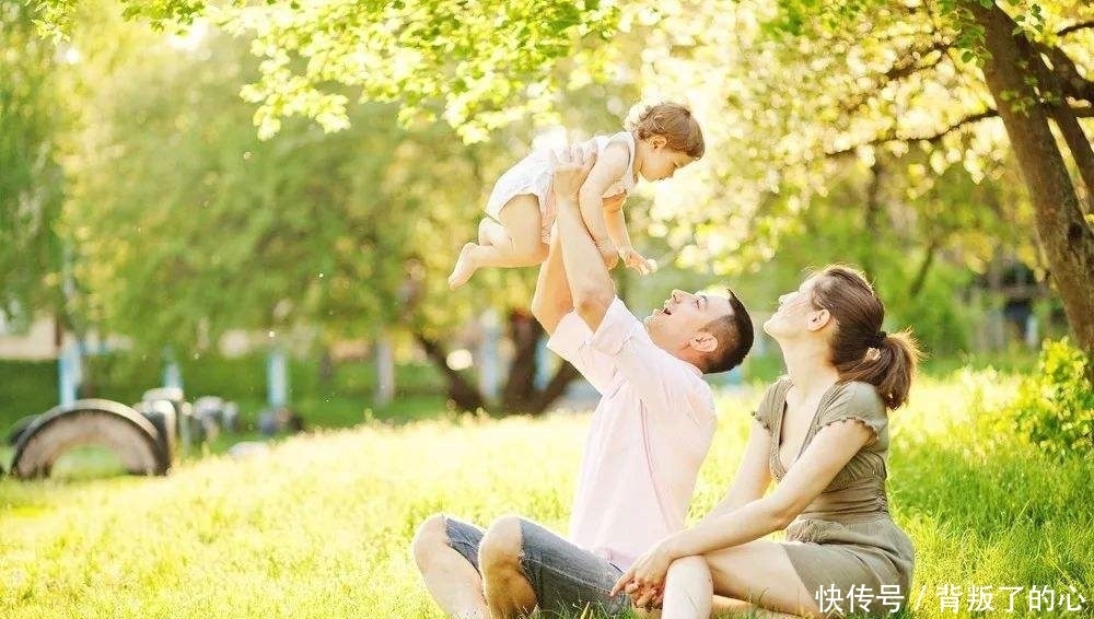 家庭|对孩子伤害最大的,是没有了爱的家庭