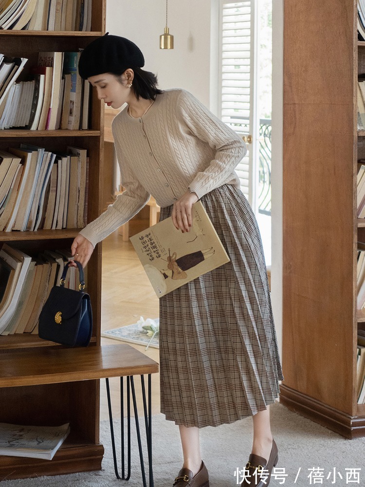 半身裙|新年不要穿得太老气,学博主这样穿针织衫,打造时尚高级感!